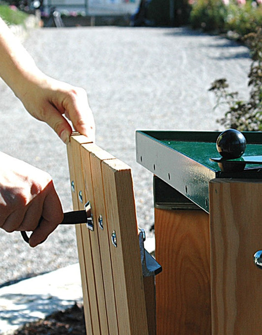 Trash Can Holder